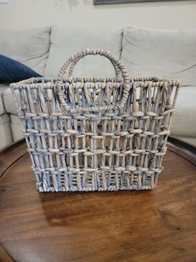 Handwoven Open Weave Seagrass Basket with Handles. 14x12x8